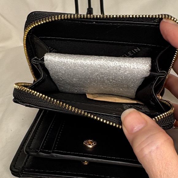 Anne Klein Black Zip Around Wallet - Picture 8 of 12